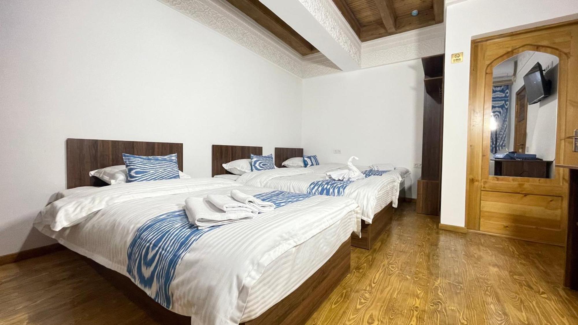 Mahbubakhon Guest House In Old City Buhara Exterior foto
